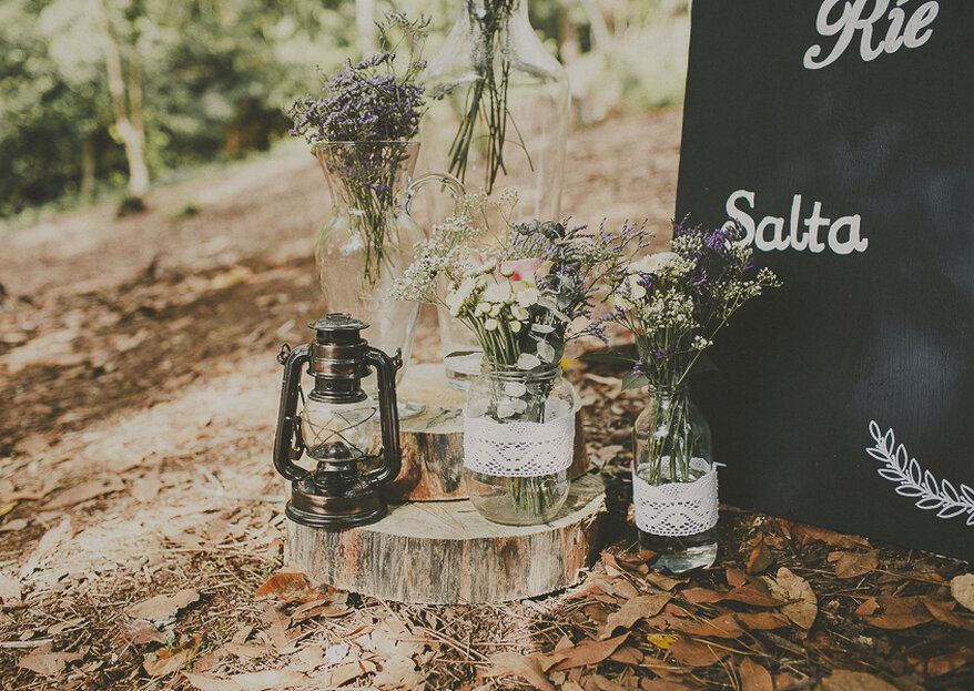 How To Decorate a Rustic-Chic Wedding: 5 Creative Steps